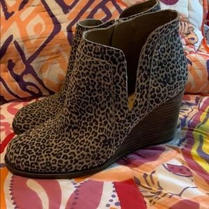 Lucky Brand Leopard Print Wedge 6.5